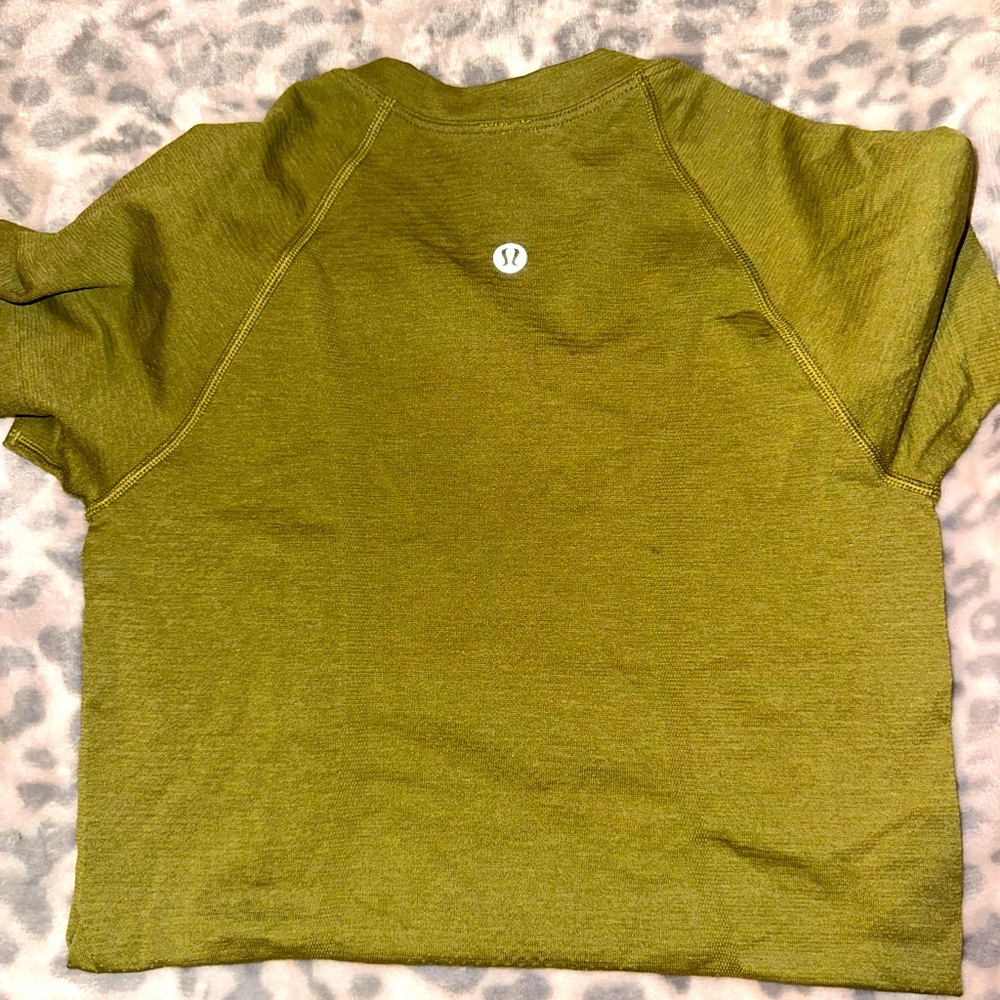 Lululemon swiftly t in bronzed green🍃